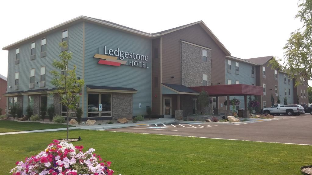 Ledgestone Hotel Vernal Exteriör bild